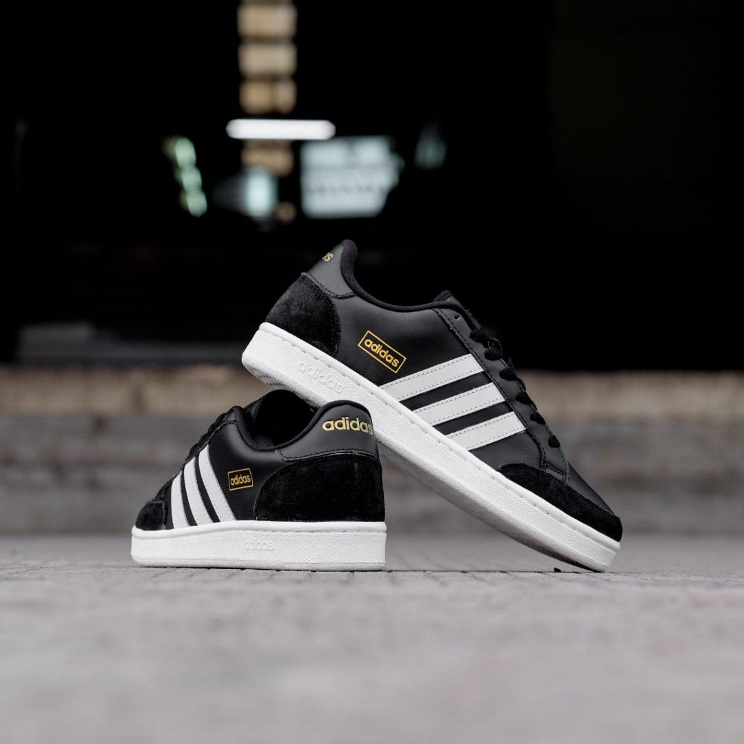 Adidas Grand Court SE Core Black / Ftwr White Fesyen Pria Sepatu