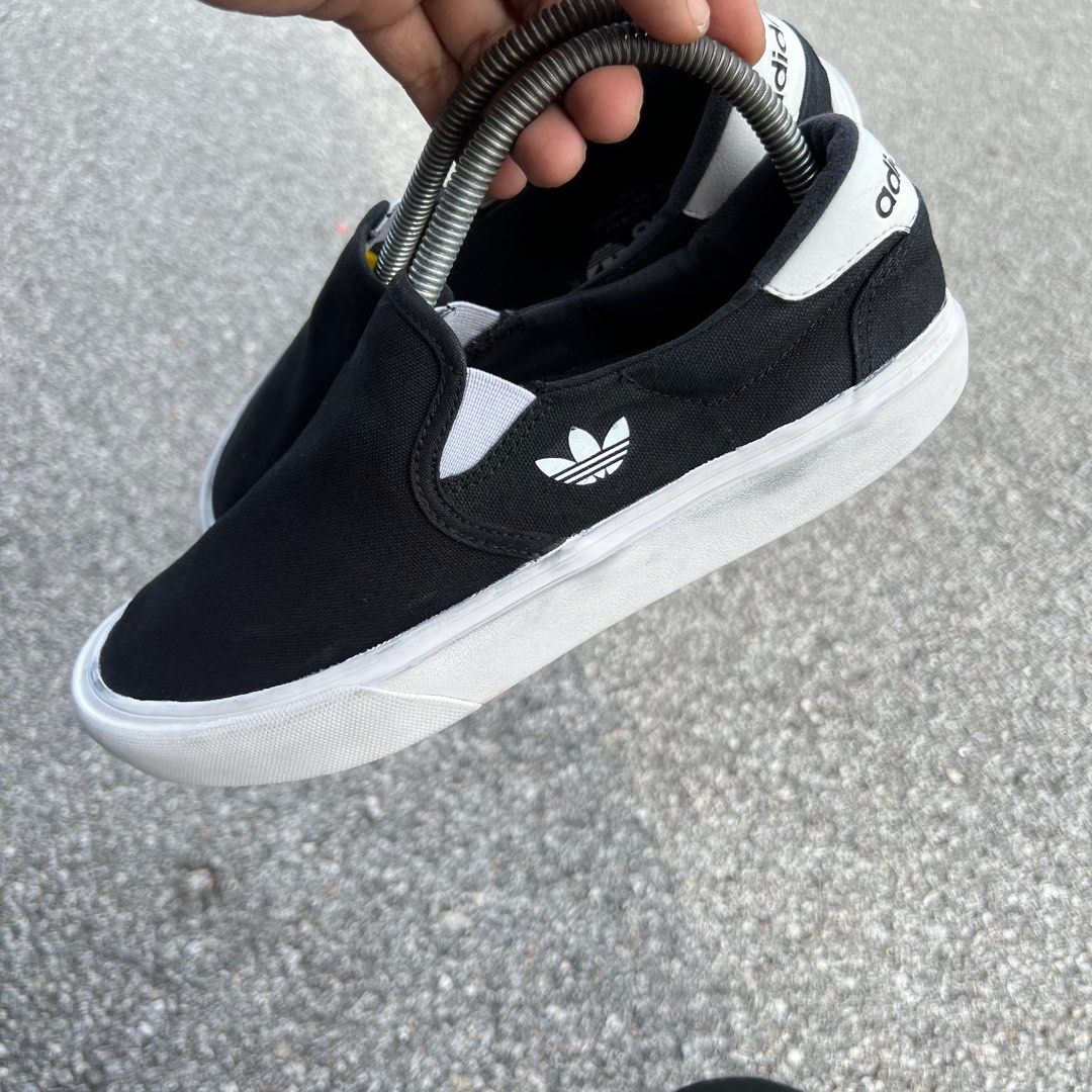 Adidas slip clearance on 219