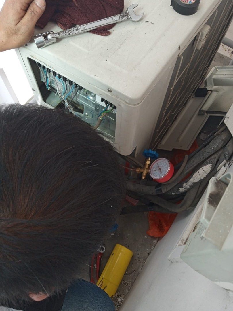 Aircon pressure test/gas leakage/refrigerant leak, Home Services