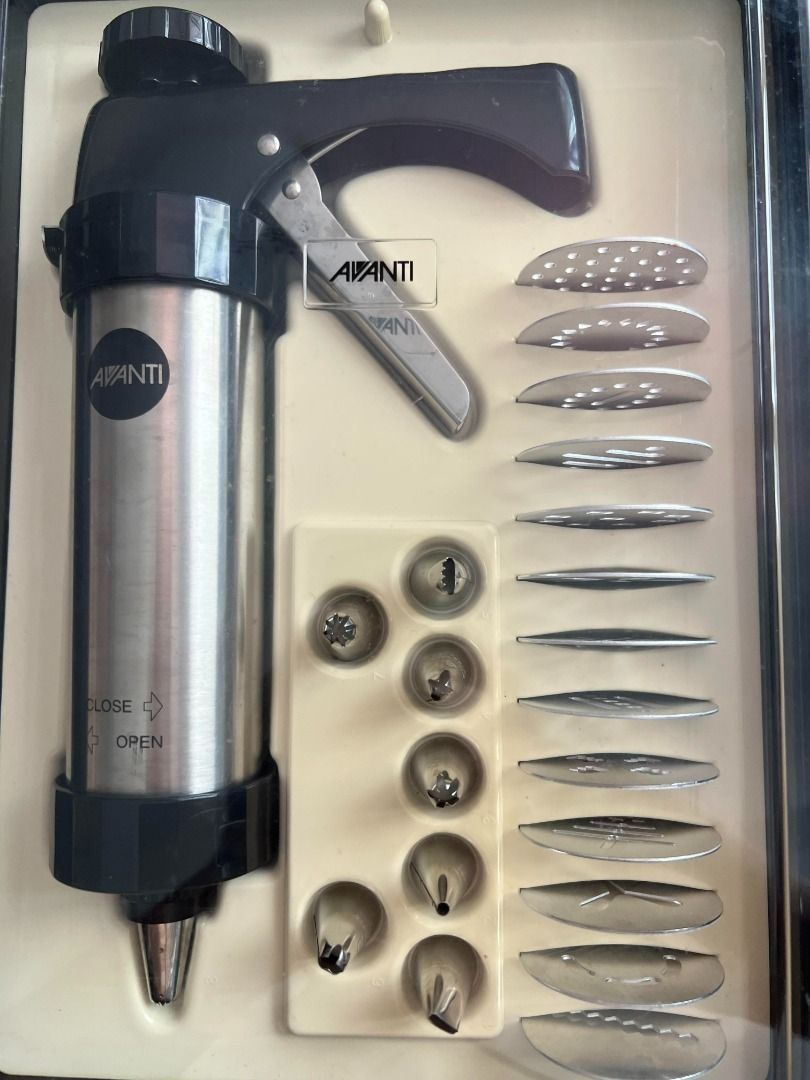 AVANTI Cookie Press And Icing 22 Piece Set, Furniture & Home Living