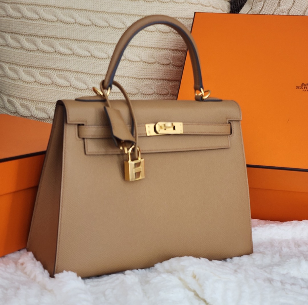 Hermes Mini Kelly in Vert Jade Epsom PHW, Luxury, Bags & Wallets on  Carousell