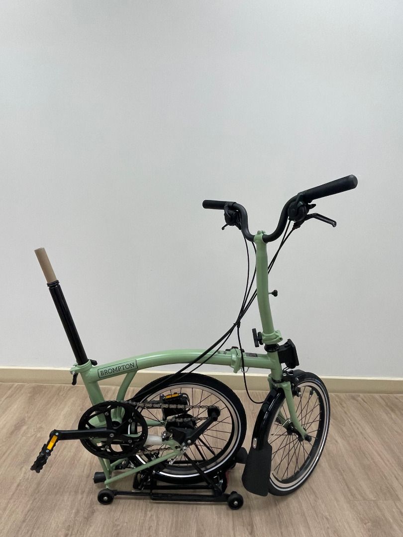全新BROMPTON C LINE 6速/ M把/ 有貨架/ 抹茶綠(MATCHA GREEN), 運動