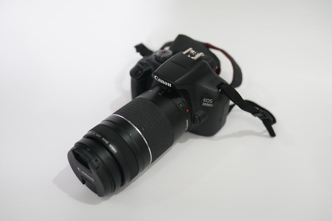 Canon EOS 2000D 24.1MP DSLR Camera + 18-55mm Lens + 8GB Accessory Bundle