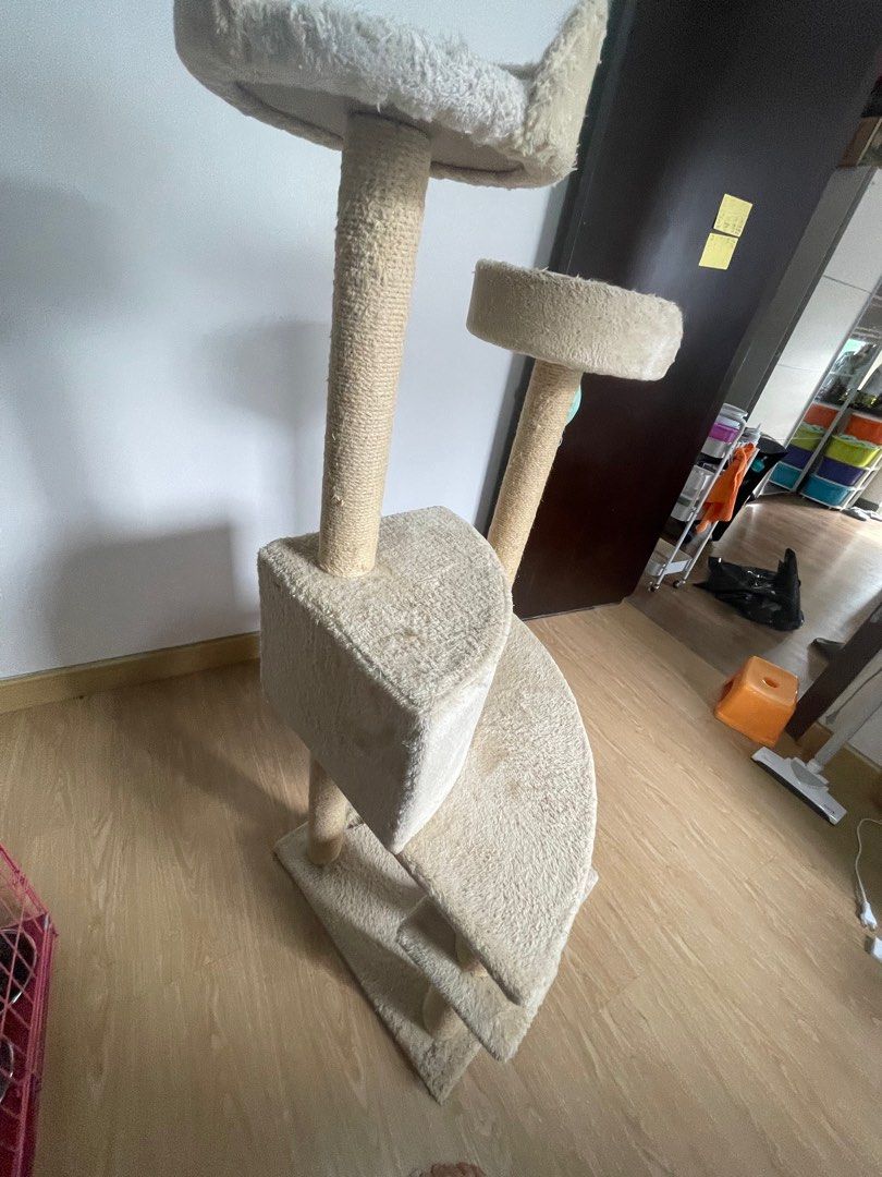 CAT TREE POHON KUCING PET KINGDOM PRELOVED, Perlengkapan Hewan