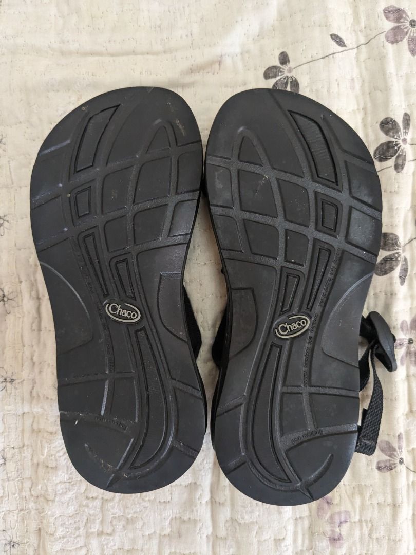 Chaco double hotsell strap adjustment