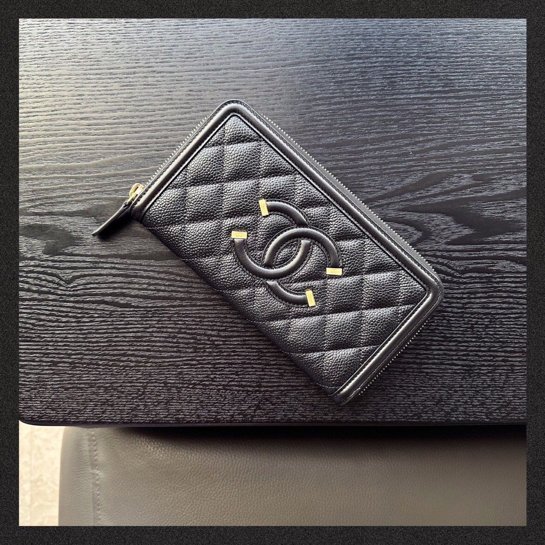 Chanel CC Filigree Wallet