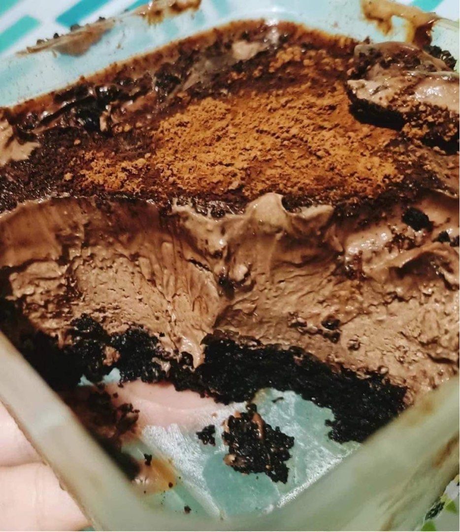 CHOCOLATE ICE CREAM DREAM CAKE 2 TubS (Category: Other Food & Drinks) located in Imus. Submitted by foodhaveit24 (Listing ID 1220705687, Image 2). Description: AVAILABLE ON SUNDAY‼️ CUT OFF THURSDAY 8:00pm ✂️ 🌟CHOCOLATE ICE CREAM DREAM CAKE🌟 ✅ 500ml tub ✅ 3 layered ice cream cake ✅ ultra rich premium chocolate cake ✅ signature dark chocolate ganache ✅ not so sweet ✅ top with premium cocoa powder Saktong tamis at lasa kaya hindi nakakaumay! Hind