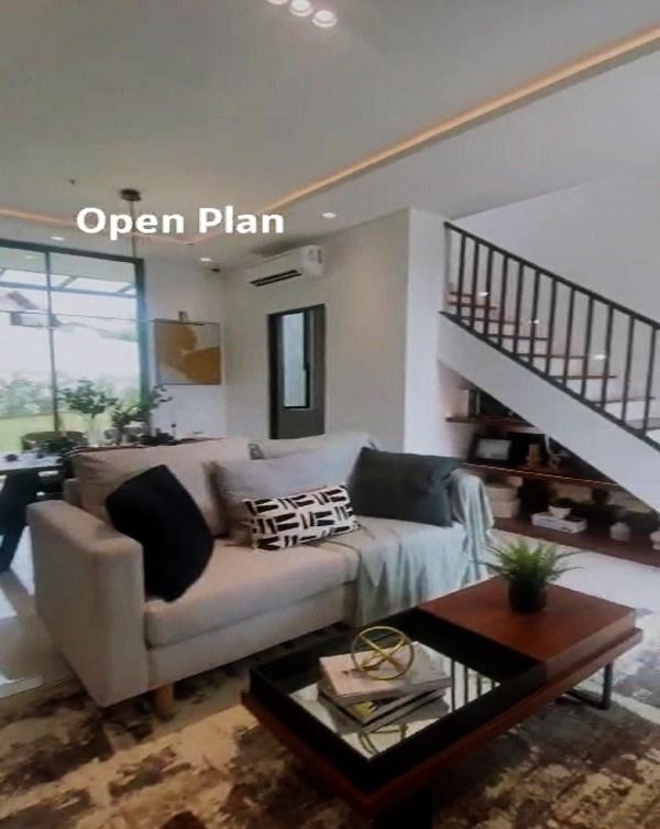 dijual_rumah_baru_2_lantai_di__1678757097_7b55c76a_progressive