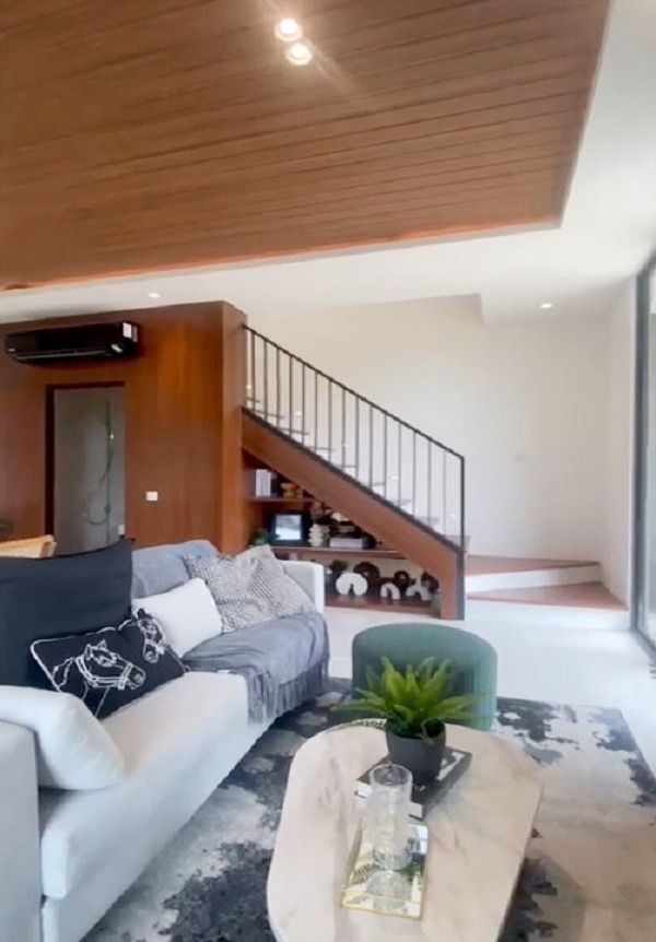 dijual_rumah_baru_2_lantai_di__1678757097_bbb3c935_progressive