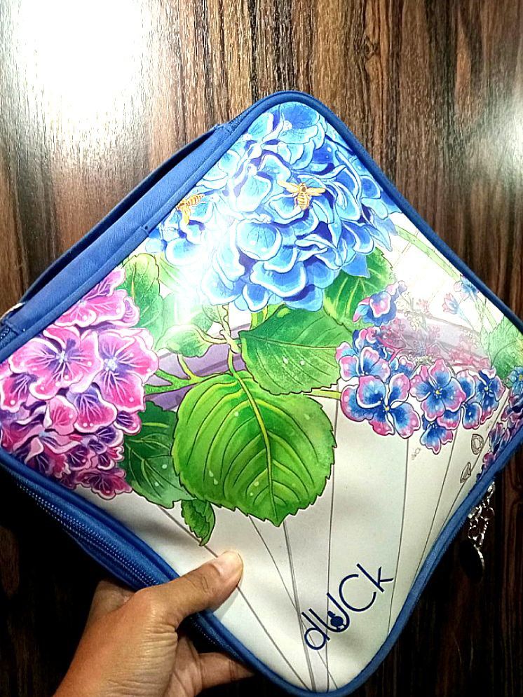 Duck x Her Royal Highness Brunei Limited Edition, Women's Fashion, Bags