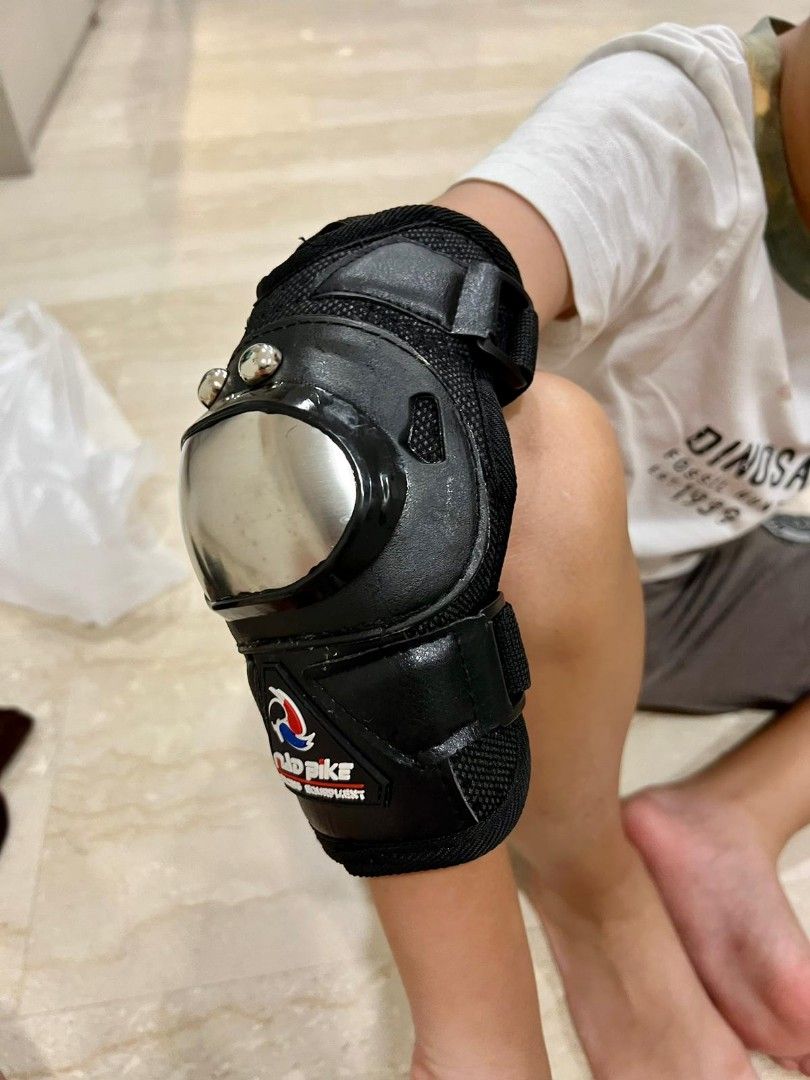 Elbow and knee guards, Sports Equipment, Other Sports Equipment and