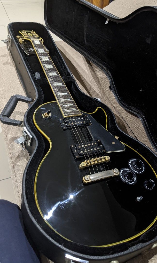 EPIPHONE LES PAUL CUSTOM PRO WITH SEYMOUR DUNCAN SLASH SET