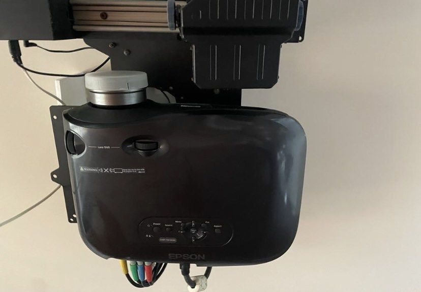 Epson TW1000 Projector, TV & Home Appliances, Other Home Appliances on