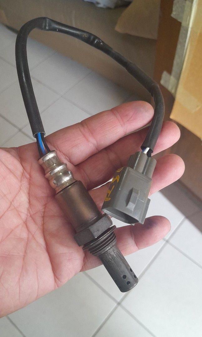 Estima acr30 o2 censor 02 sensor, Auto Accessories on Carousell