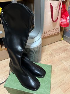 Female boots