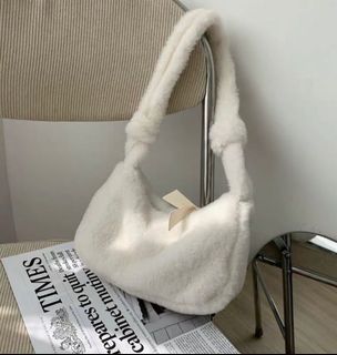 White fluffy 2025 purse