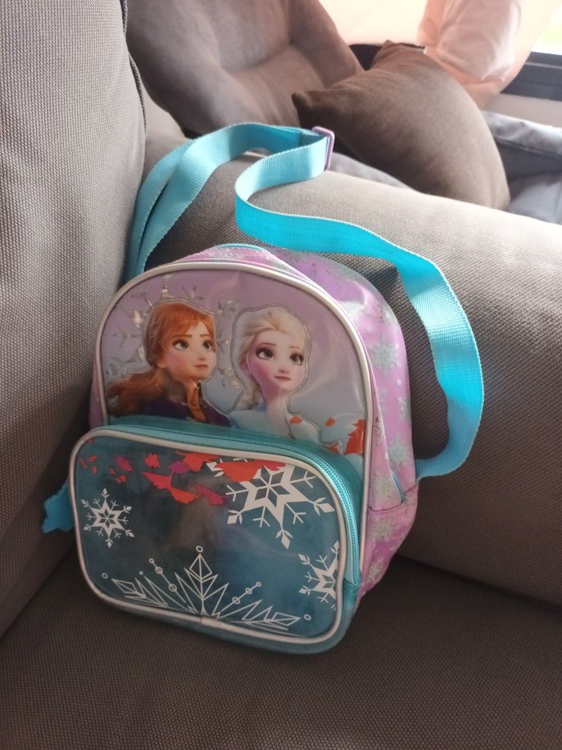 Frozen sling clearance bag