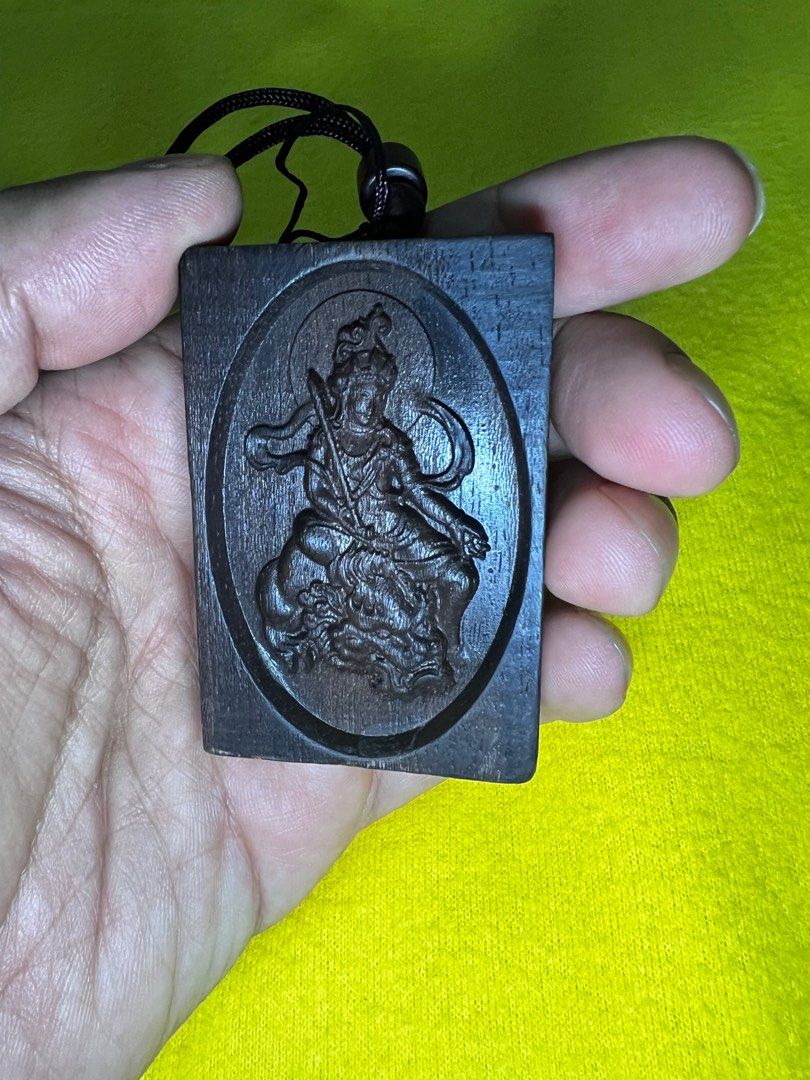 Agarwood pendant sale