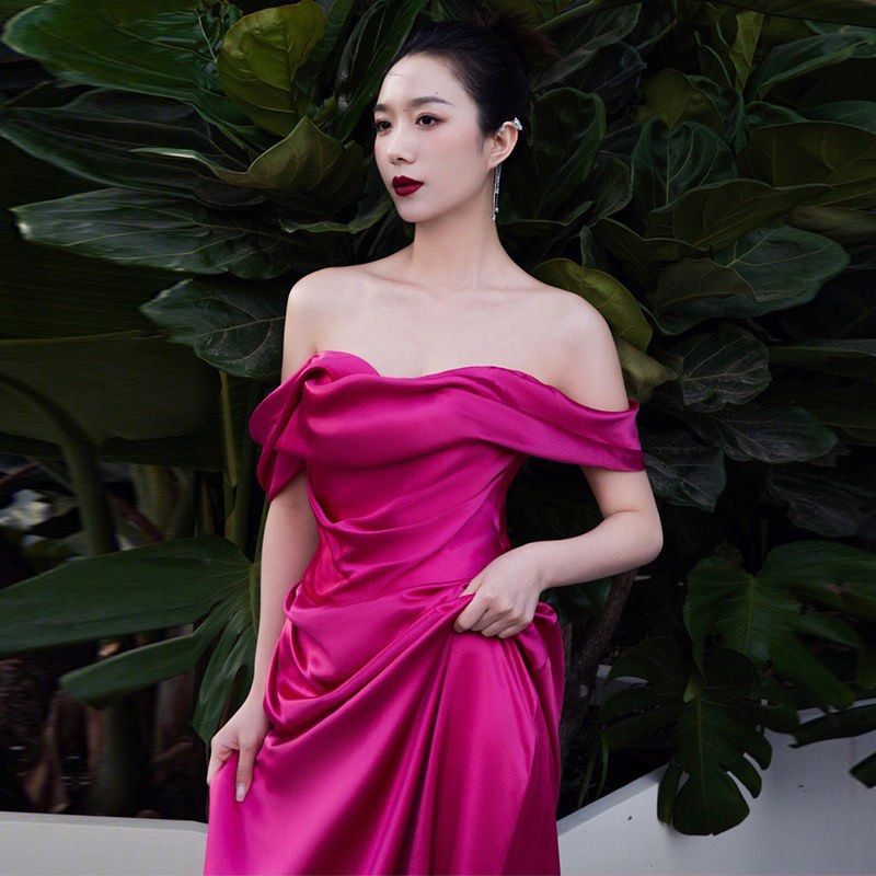 Long Sleeves Fuchsia Pink Evening Dresses Women Party Gown wilt Long  Sleeves PL547 | Prom dresses long with sleeves, Evening dresses with  sleeves, Prom dresses with sleeves