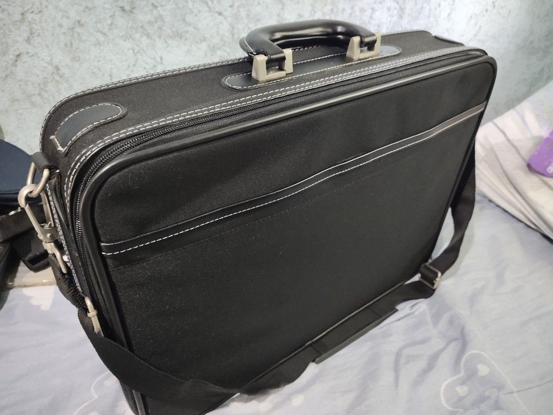 Hanes Briefcase Japan, Men's Fashion, Bags, Briefcases on Carousell