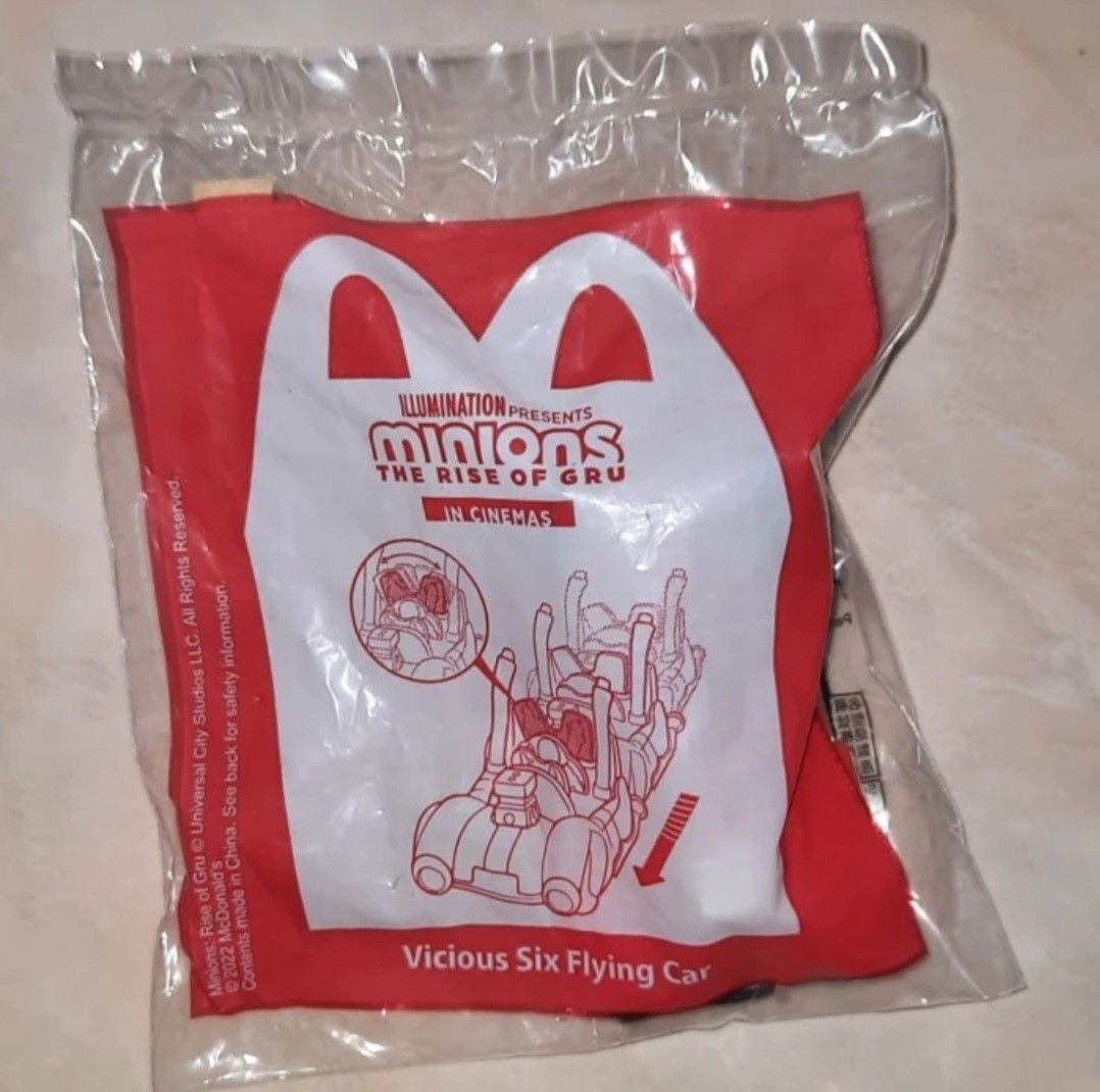 Happy Meal Minions of Gru Vicious Six Flying Car Toys Collectibles