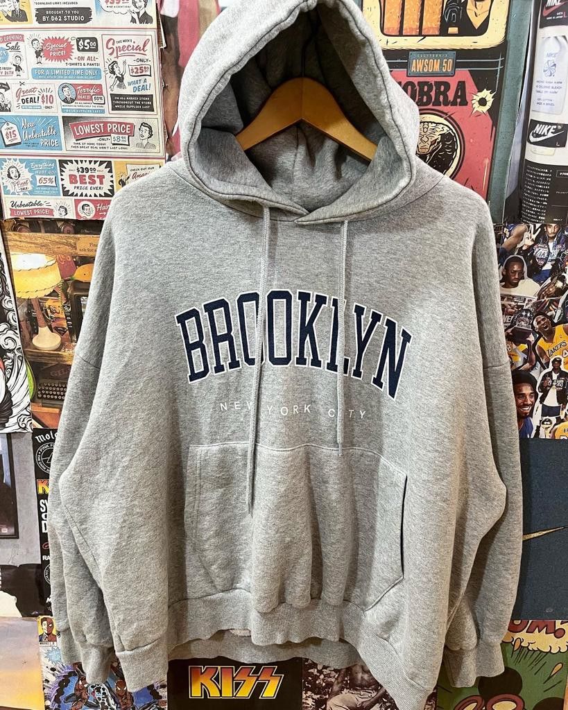 Hoodie Brooklyn Oversize, Fesyen Pria, Pakaian , Baju Luaran di Carousell