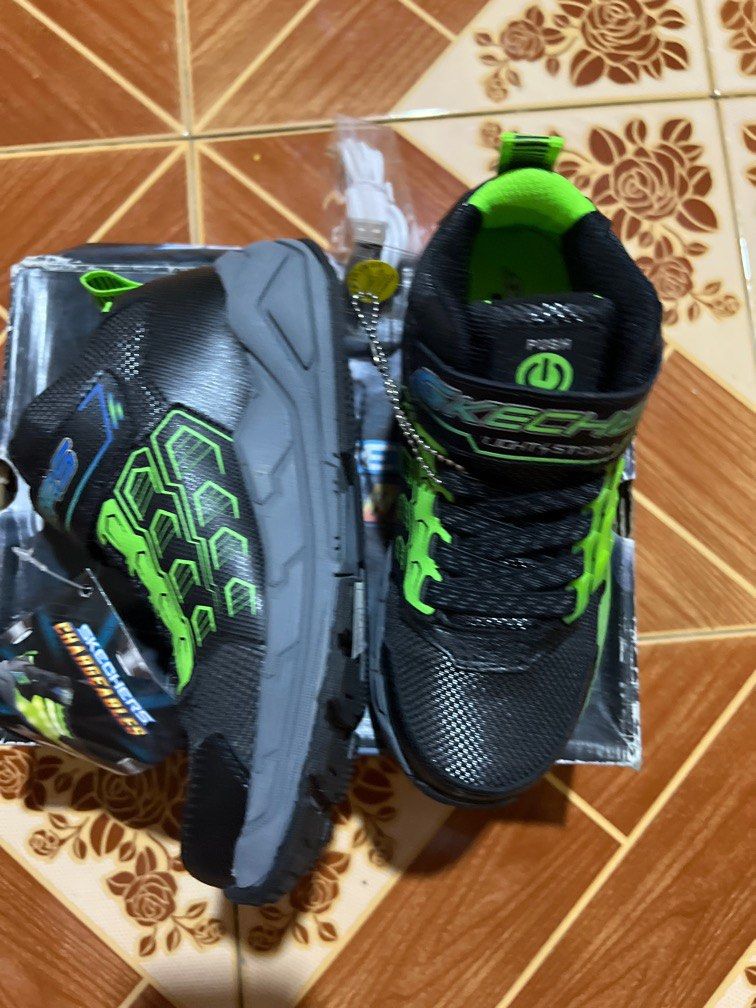 Skechers chargeables hot sale