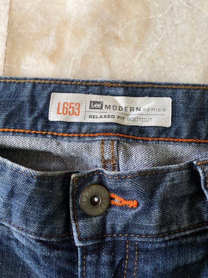 LEE MODERN RELAXED FIT BOOTCUT SAIZ 37 Men s Fashion Bottoms