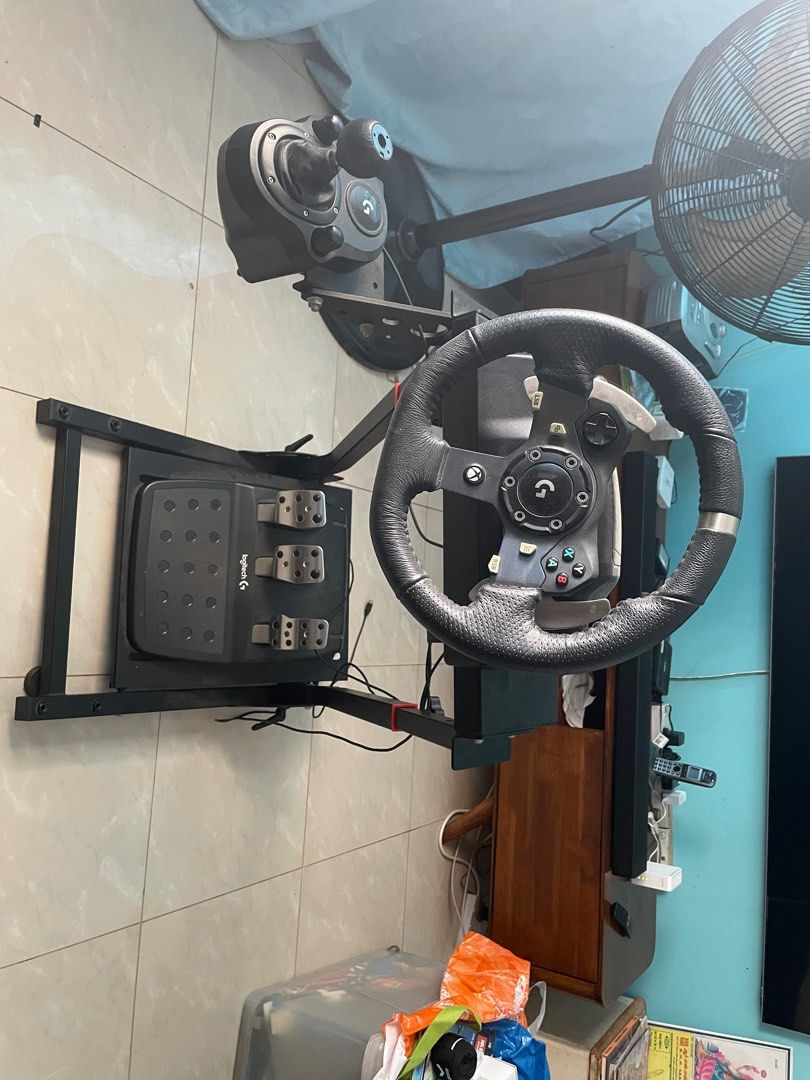 Logitech G920 Full functioning steering wheel, Video Gaming, Gaming ...