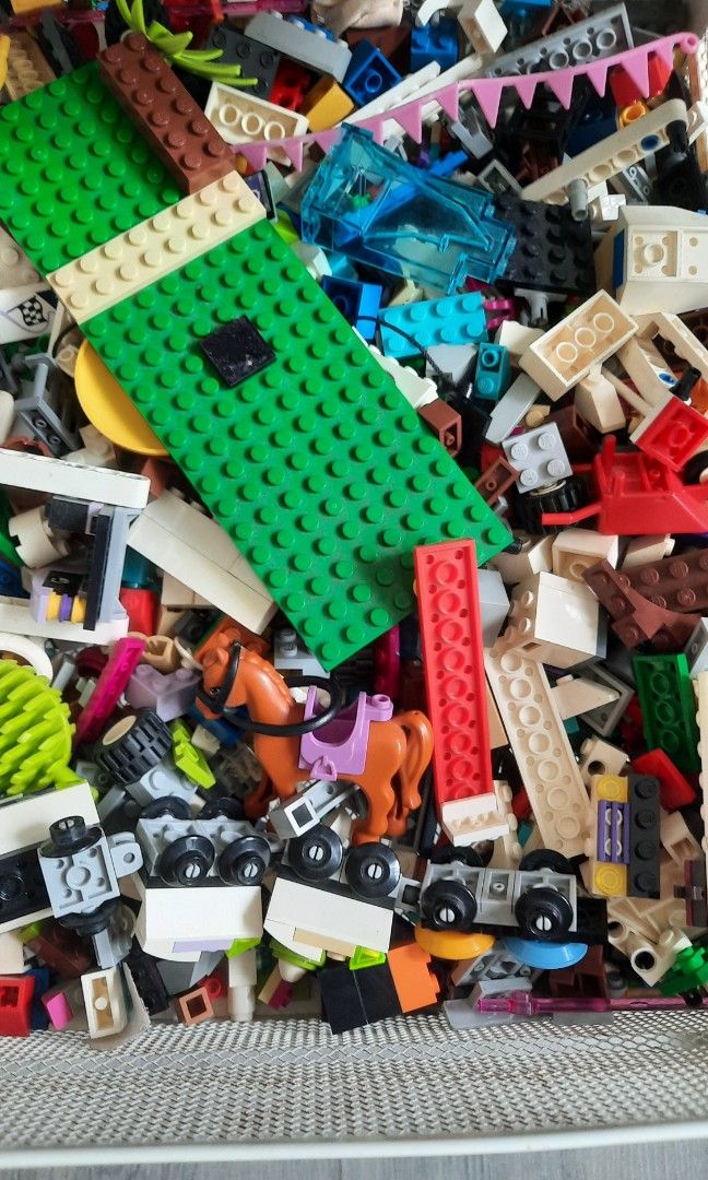 Loose Lego pieces, Hobbies & Toys, Stationery & Craft, Other Stationery