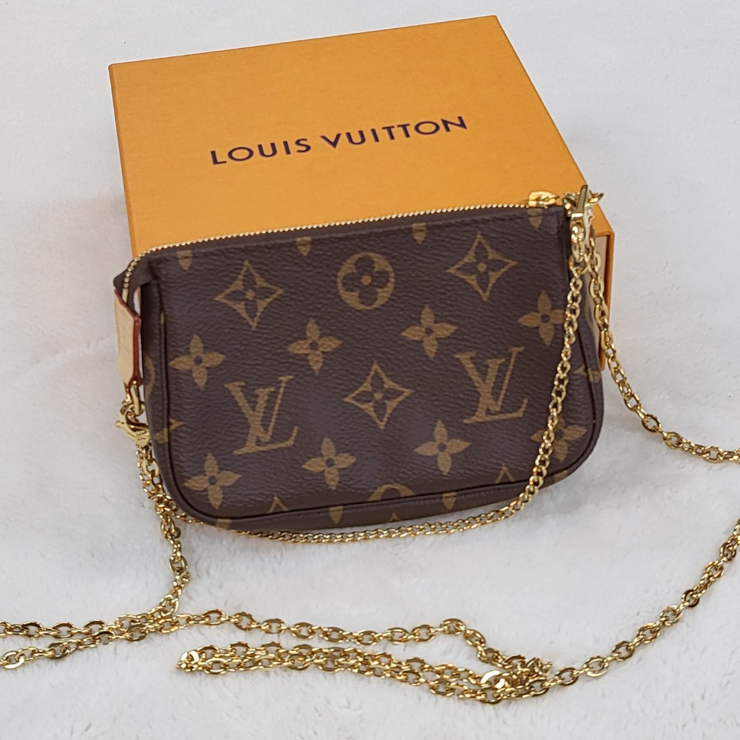 I'm looking for a shorter crossbody chain for my mini pochette, like the  one in this online pic I found. Anyone has any recommendations? Thank you  🙏 : r/Louisvuitton