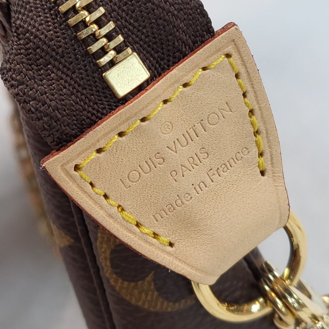 🔥NEW LOUIS VUITTON Mini Pochette Accessoires Chain Pouch Monogram HOT GIFT  RARE