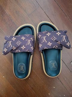 NEW LV Louis Vuitton Monogrammed Velvet Slippers Dreamy Flat Loafers Beige  Size: 37 Authentic Genuine Full Set in a Velvet Pouch Bag, Box, Paper Bag,  Luxury, Sneakers & Footwear on Carousell
