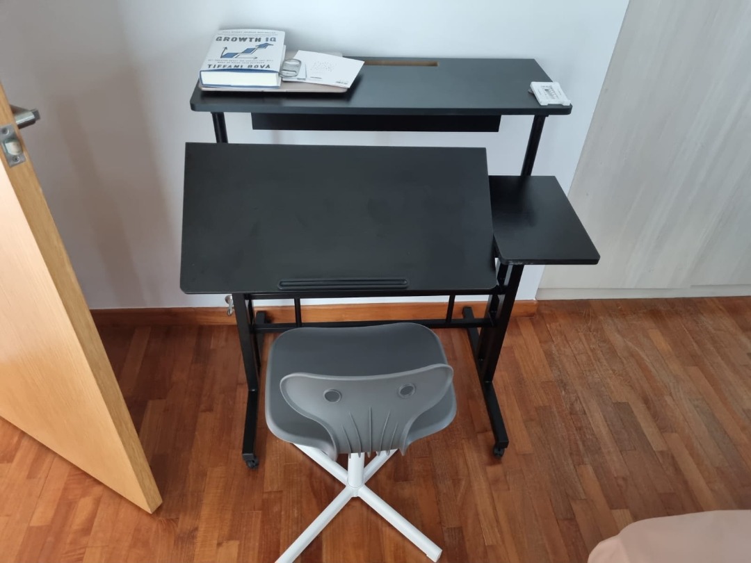 Manual Standing Desk and Chair, Furniture & Home Living, Furniture, Tables & Sets on Carousell