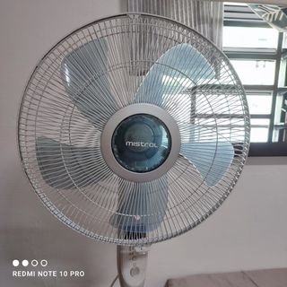 (Category: ) located in . Submitted by elton_wee (Listing ID 1220523951, Image 1). Description: .