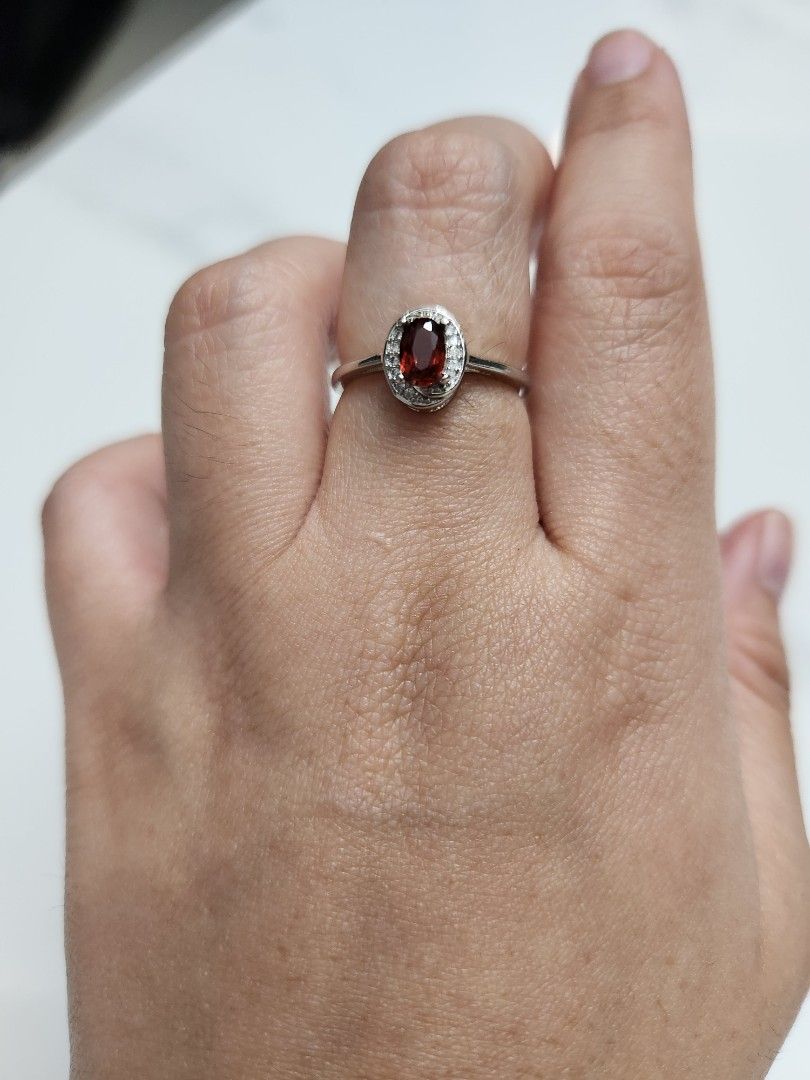 Red shop garnet ring