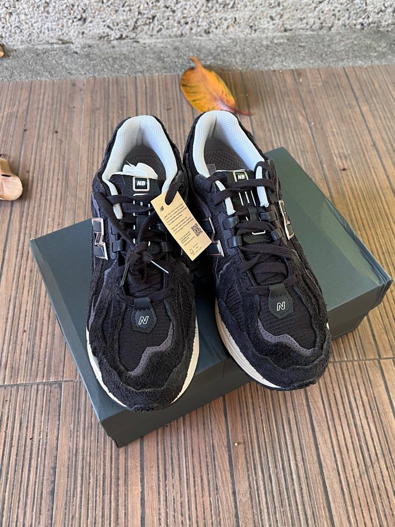 New Balance 1906 Protection Pack Black, Men's Fashion, Footwear