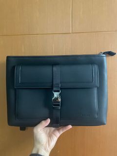 (Kategori: ) berada di . Dikirim oleh marvelandkeziapreloved (ID iklan 1220536294, Gambar 1). Deskripsi: .