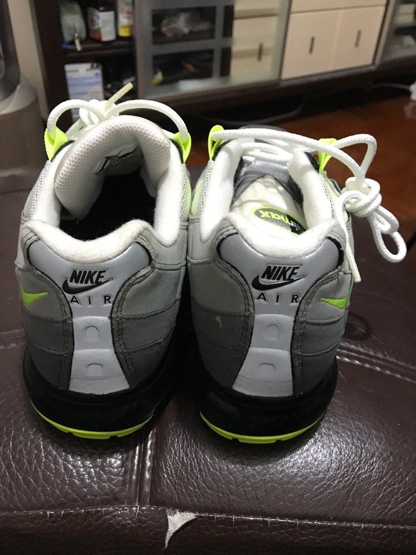 Nike Air VaporMax 95 Neon, 男裝, 鞋, 便服鞋- Carousell