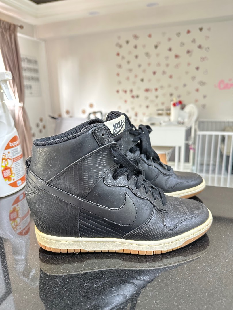 Nike dunk sky hi black leather on sale
