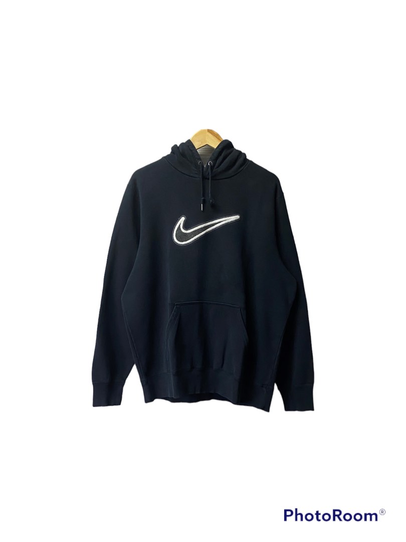 Nike hoodie central on sale logo