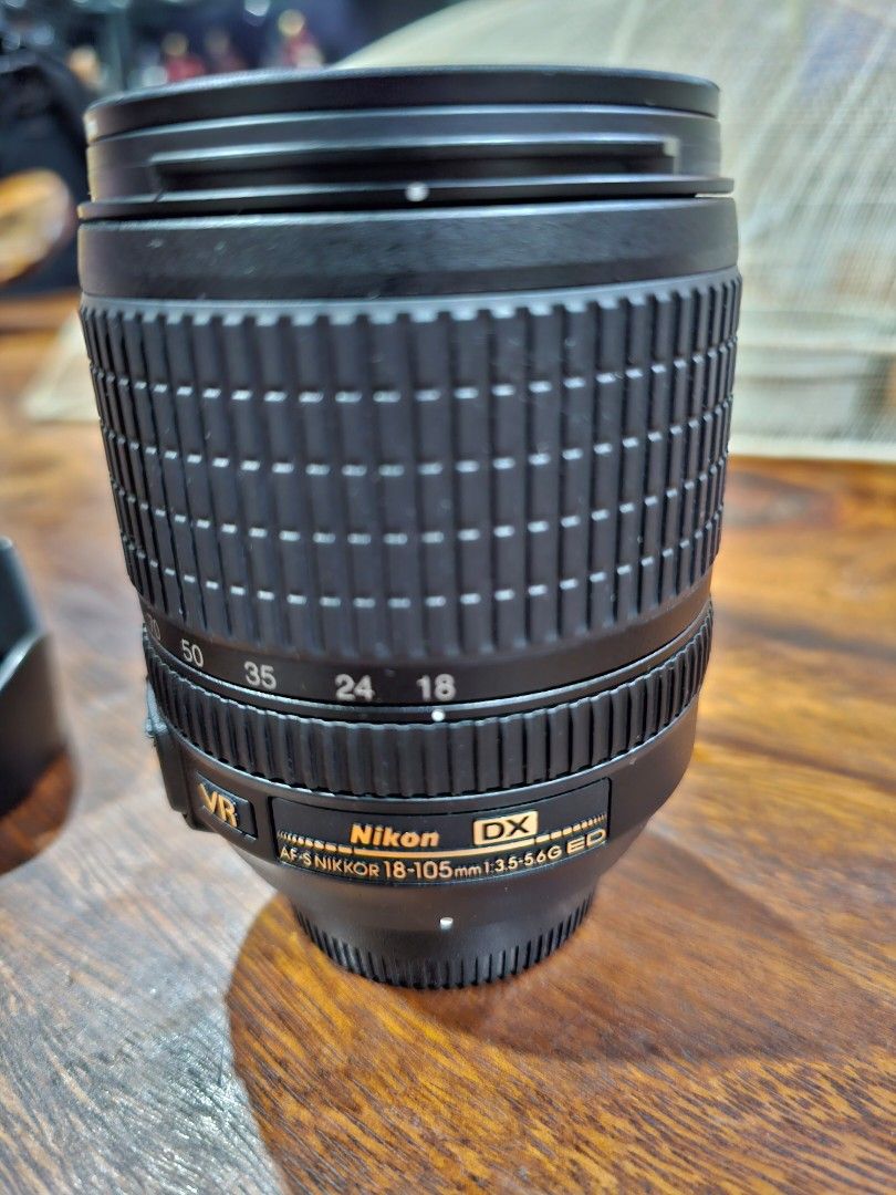 nikon dx vr lens