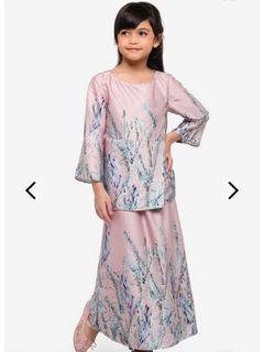 (Category: ) located in . Submitted by intannadiapreloved (Listing ID 1220557400, Image 1). Description: .