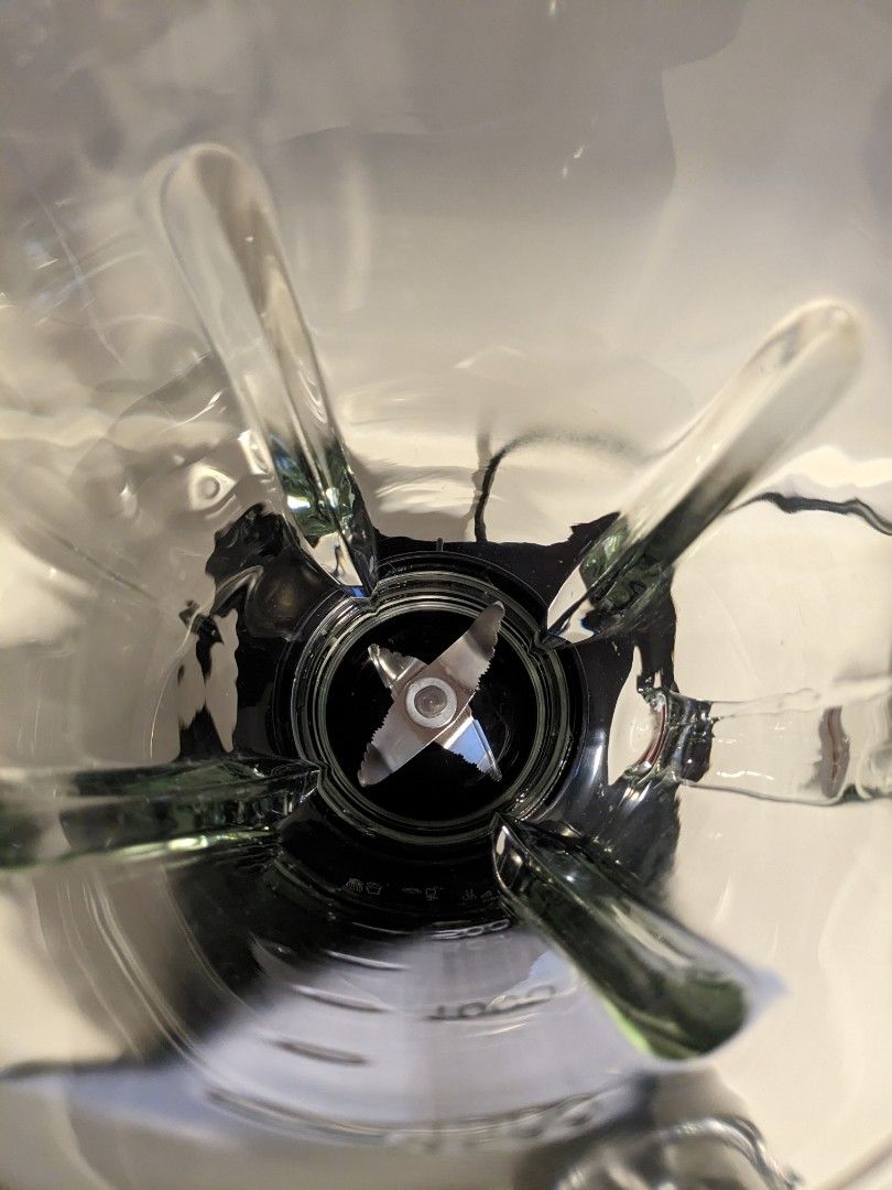 Powerful 2L glass jug blender, with mill attachment, TV & Home