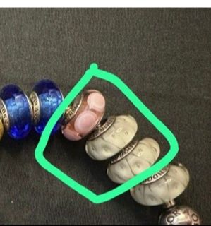 (Category: ) located in . Submitted by lillaydee (Listing ID 1220623728, Image 1). Description: .