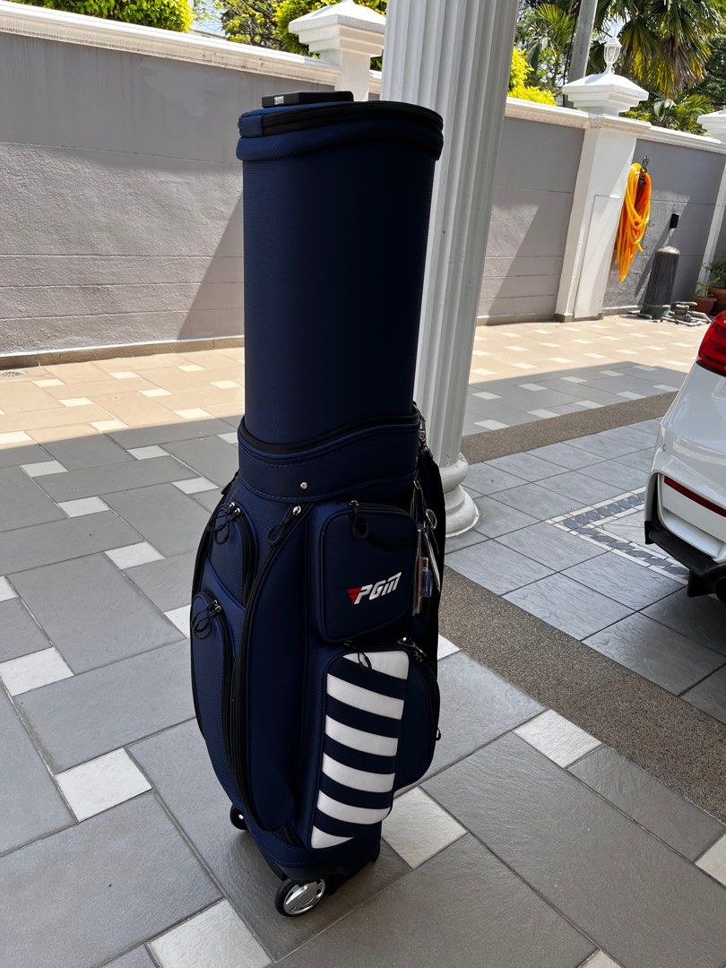 PGM Navy Blue Rolling Golf Bag, Sports Equipment, Sports & Games, Golf