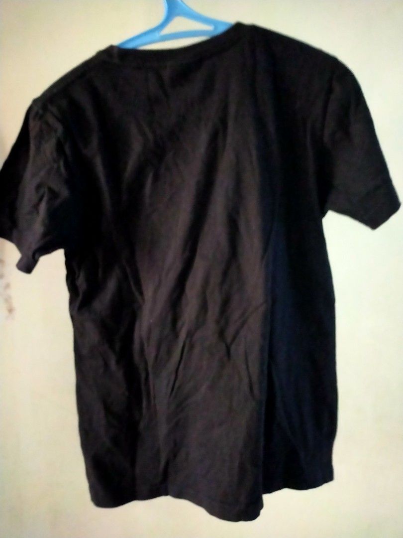 Preloved Marvel kids shirt (ironman) (Category: Babies & Kids Fashion) located in Quezon City. Submitted by issavd (Listing ID 1220545654, Image 2). Description: preloved but in good condition 🙂 size: S color: black shoulder:16 inches gcash MOP.