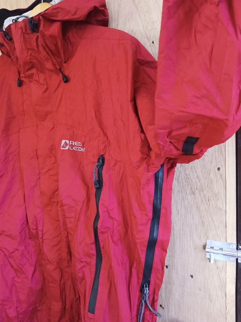 Red Ledge Rain Gear