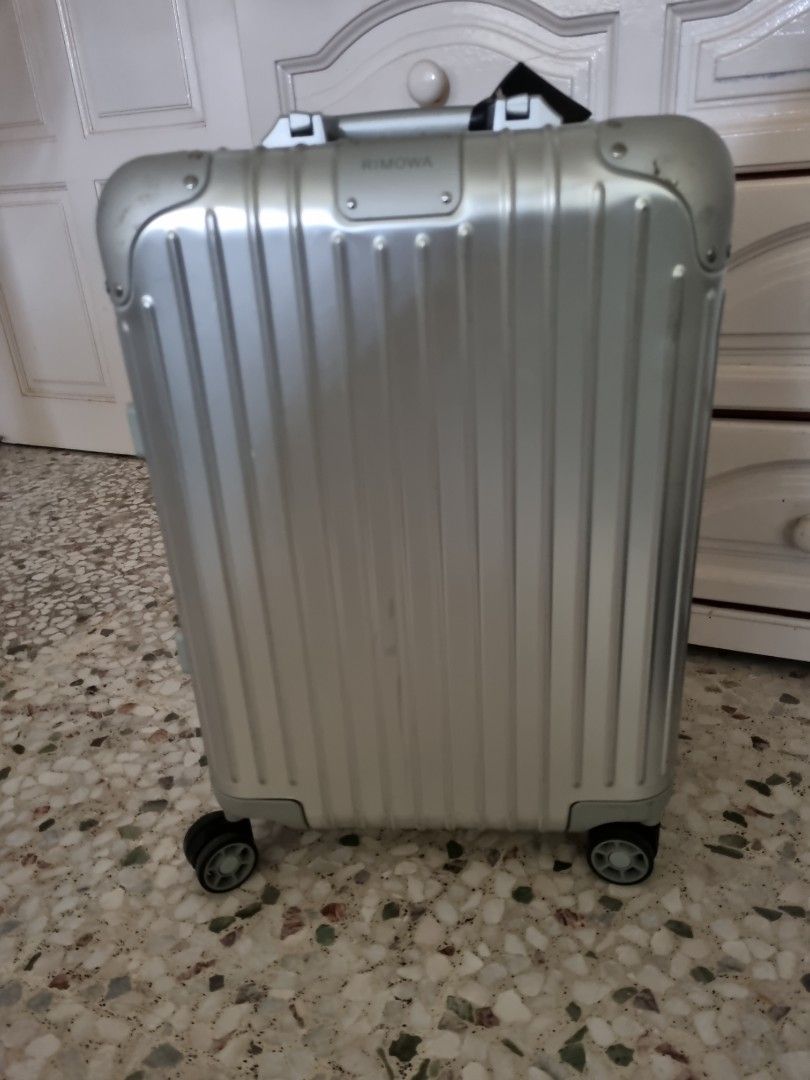 Rimowa Original aluminium suitcase. 2nd hand used 3 times only, Hobbies
