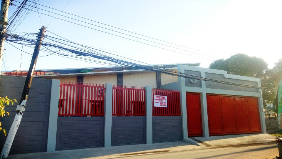 RUSH SALE RFO 5 Bedroom 2 Bathroom with 2 Parking House and Lot For Sale Angeles City Pampanga